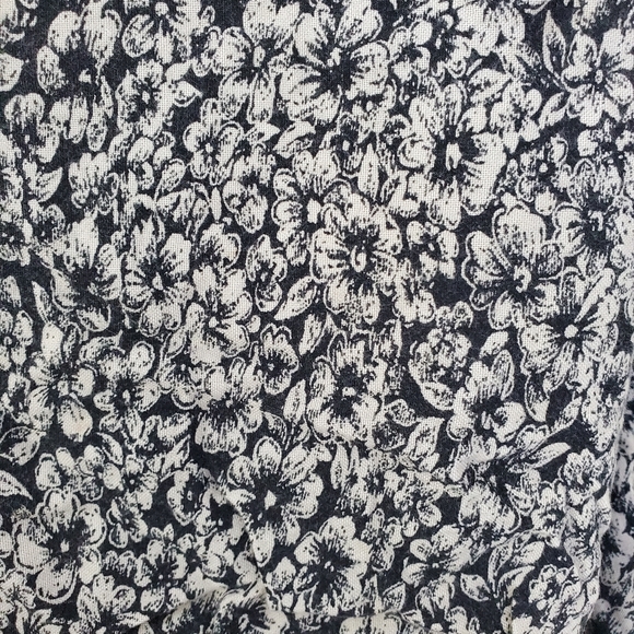 UO Kimchi Blue B/W Flower skater mini skirt - Picture 4 of 7